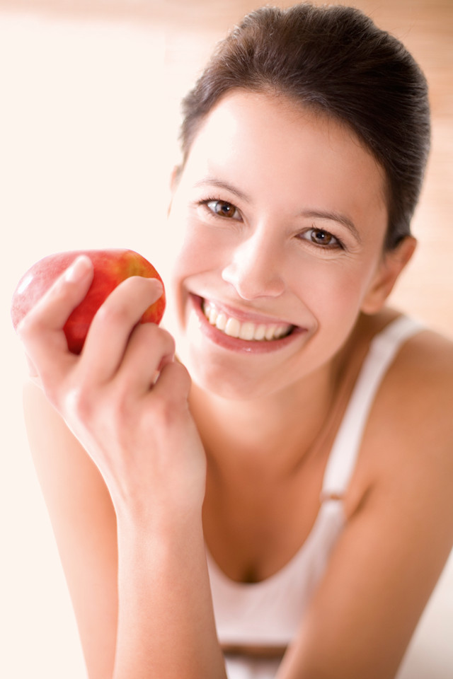 Kvinde med æble